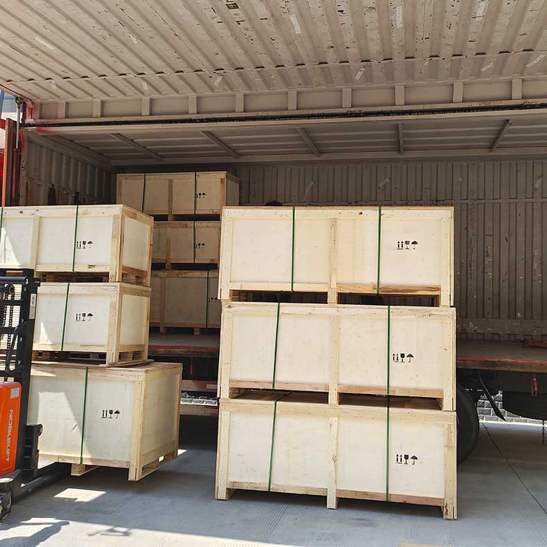 Dự án phòng thí nghiệm Philippines được hỗ trợ bởi Thiết bị thủy tinh tùy chỉnh của YangMai