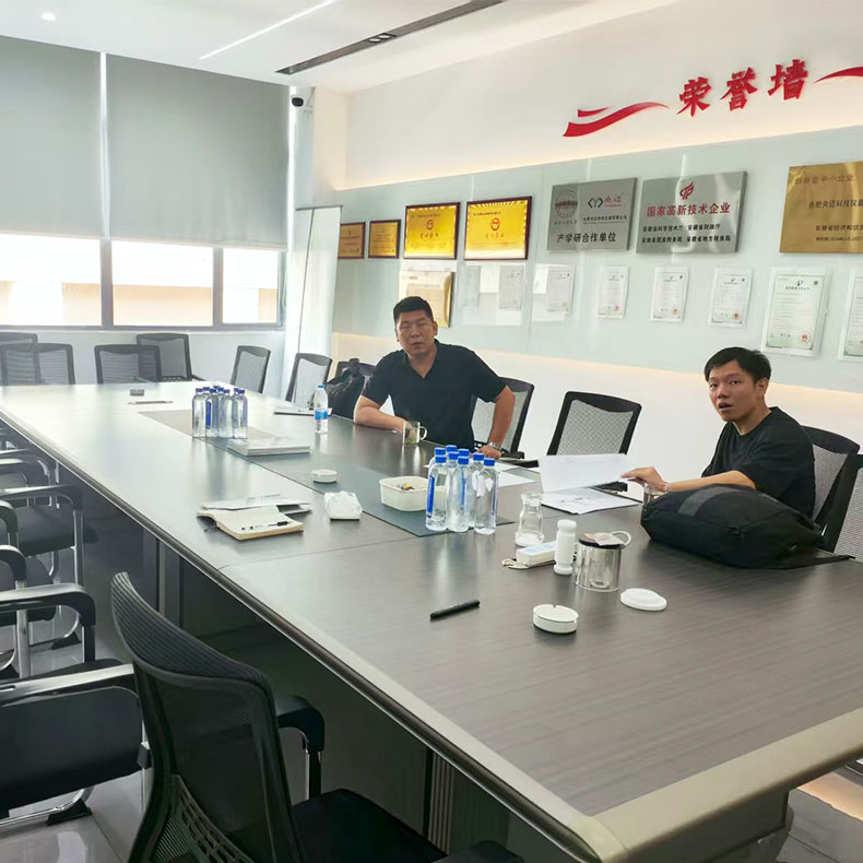 Công ty TNHH Thiết bị Hóa chất Shandong Boneng đến thăm công ty chúng tôi và ký kết Hợp đồng mua bán