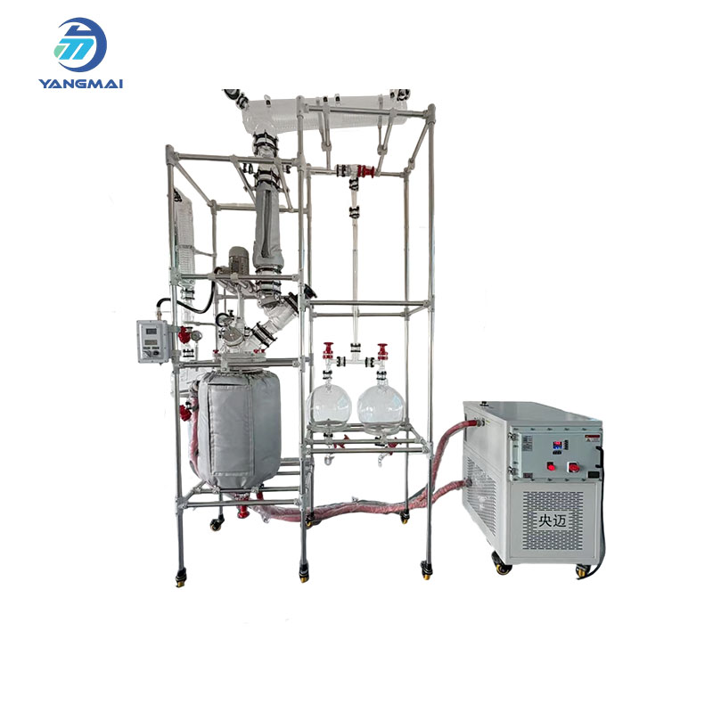 Cột chưng cất thủy tinh: Giải pháp lý tưởng cho quá trình tách chiết trong phòng thí nghiệm và quy mô thí điểm.